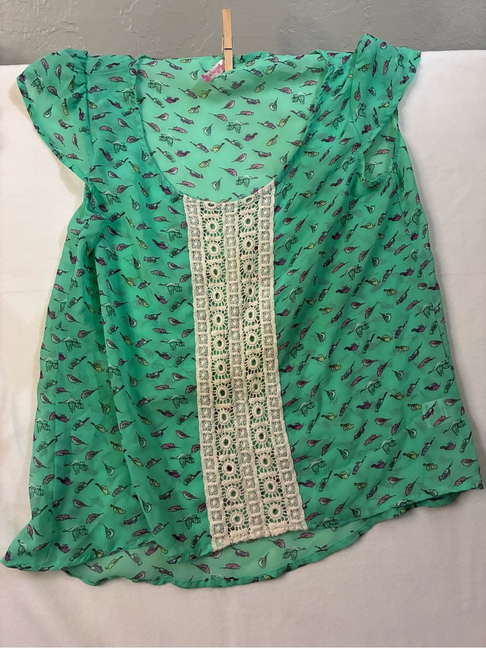 Wallflower Mint Green Bird-Print Top with Pink Accent